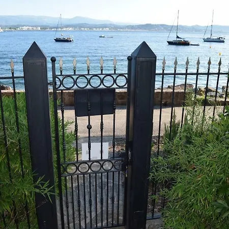 빌라 And La Coraillere