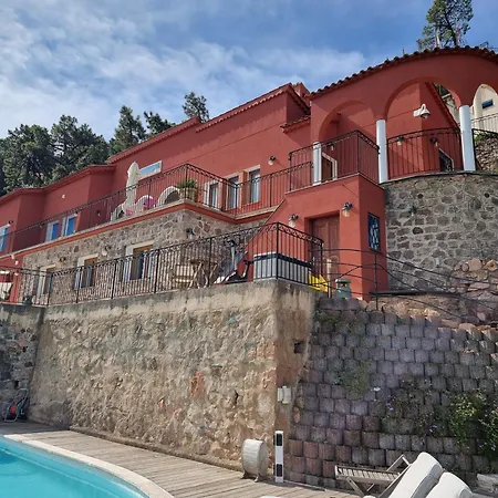 And La Coraillere Villa *